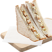 Club sandwich με κοτόπουλο και golden σως